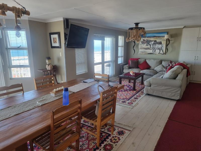 To Let 6 Bedroom Property for Rent in Outeniqua Strand Western Cape